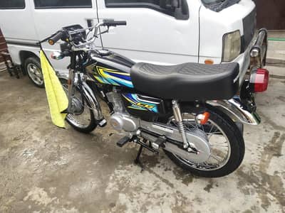 2026 Black Colour Honda 125 Open Letter