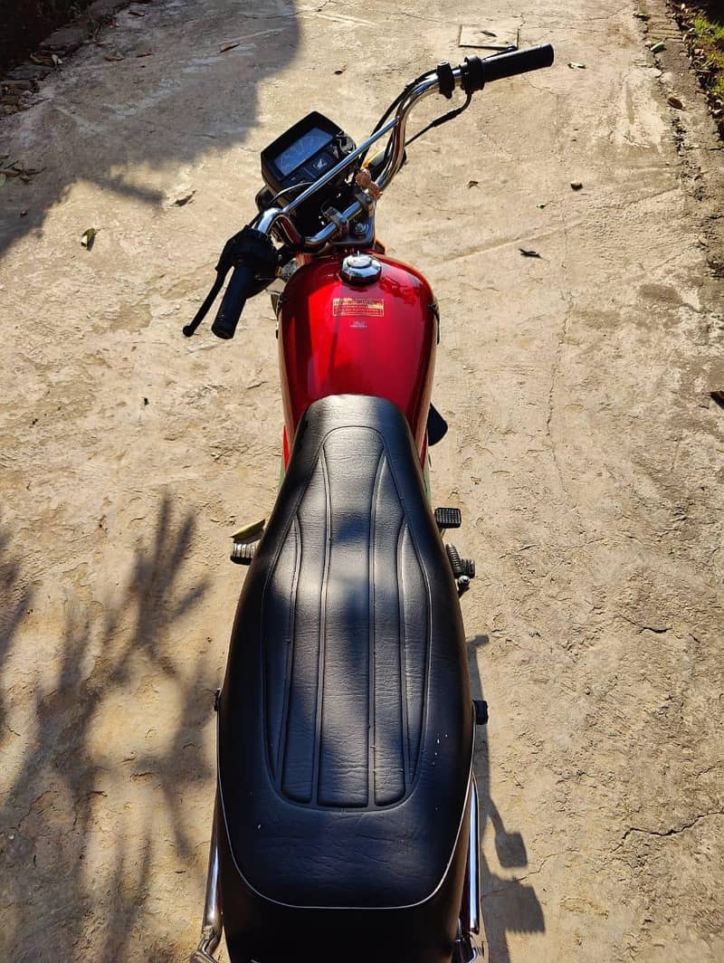 ہونڈا سی ڈی سیون ٹی سکوٹر 2