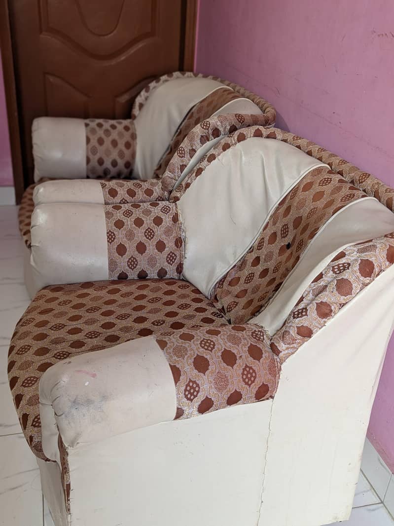 complete sofa set (2+1+1) 12