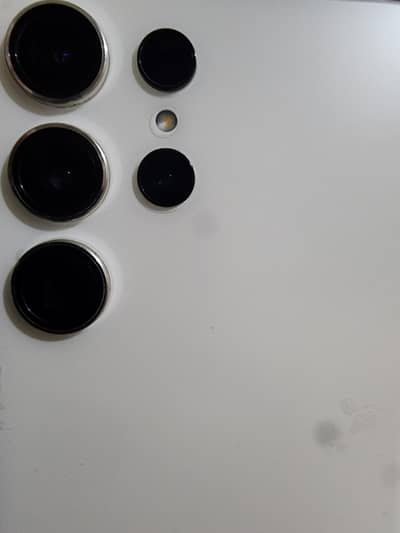 Water pack 12+12/256Gb White Golden unvisble Dot Dual Sim(urgent sale