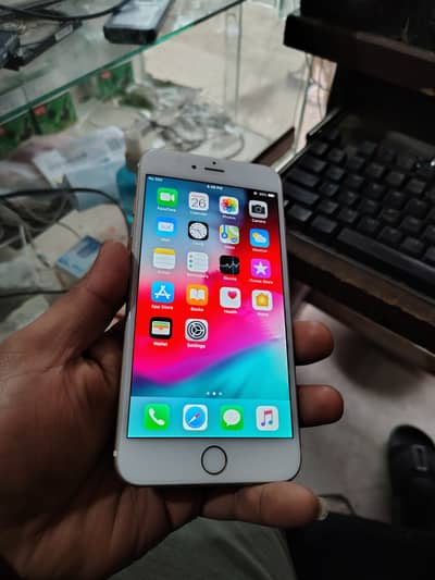 Apple iPhone 6 Plus 16 gb Non PTA Waterpack Phone With Orignal Charger