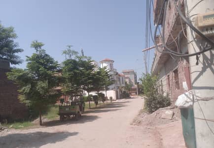 4 Marla plot located in gate society near Ferozepur road kahna nau Lahore