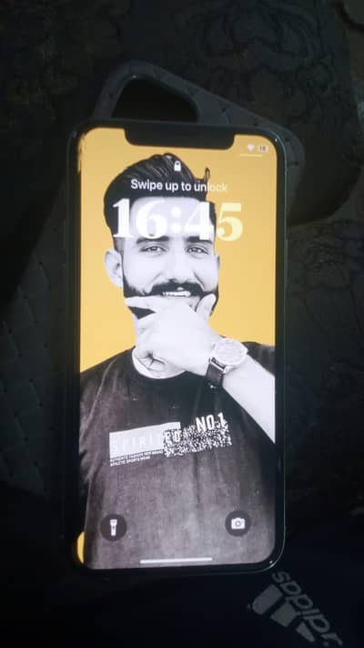 iPhone 11 Pro  64GB. . no open no repair all okay