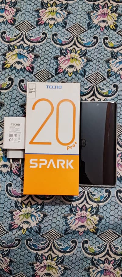 Tecno spark 20 pro plus