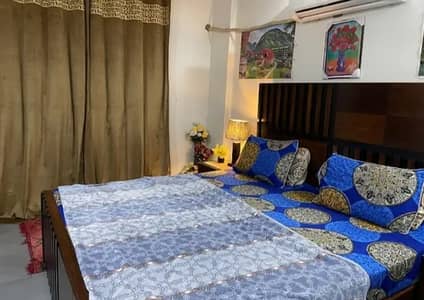 Studio phr day Sort Time available