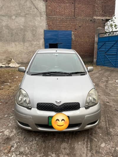 Toyota Vitz 1000cc petrol
