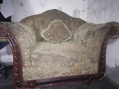 sofa set: 3 seated,2 seated,1 seated with central  table