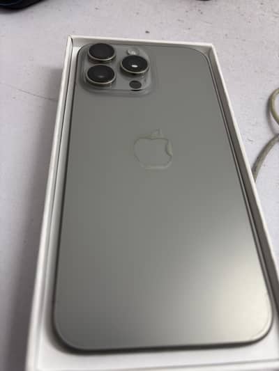 Apple iPhone 15 Pro Max 256Gb JV Natural Titanium