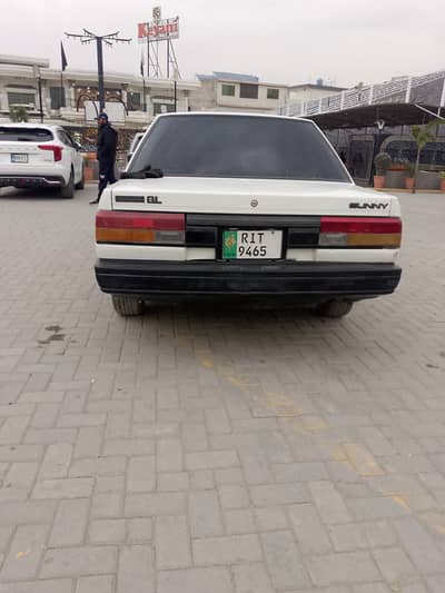 Nissan Sunny 1987