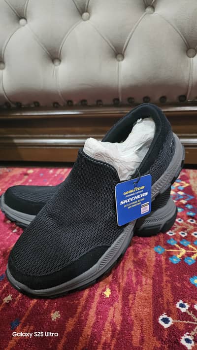 SKECHERS BRAND NEW SHOES