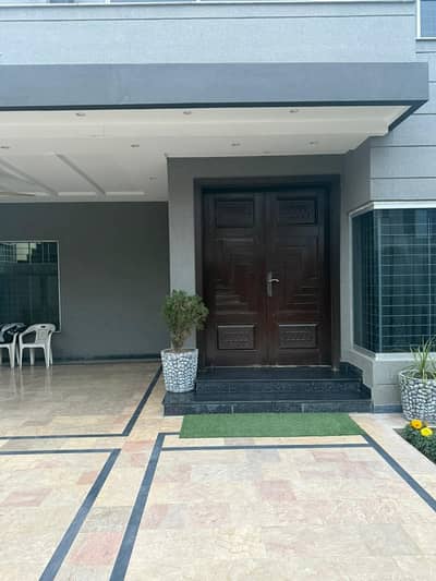 Well Maintained Upper Portion for Rent – Iqbal Avenue Phase 3
