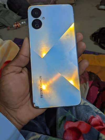 Tecno Camon 19
