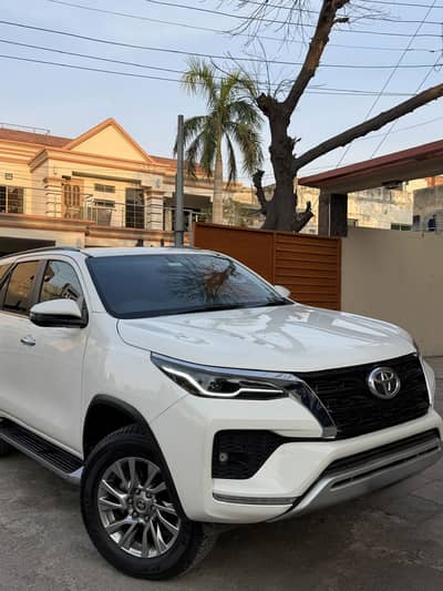 Fortuner V grade 2.7 petrol