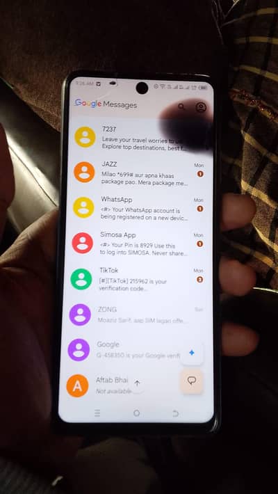 Tecno spark 10pro 8+8/256gb good condition ha exchange b ho jay ga