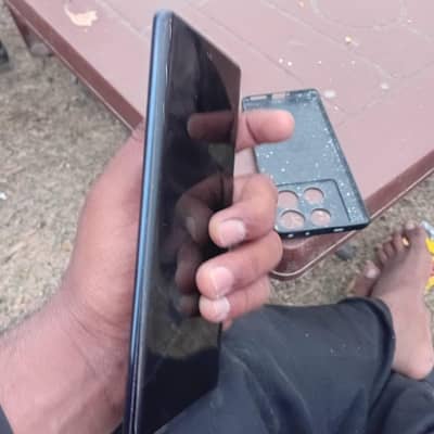 ram 12/256 one hand mobile used