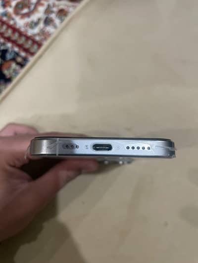 iPhone 15 Pro white Natural