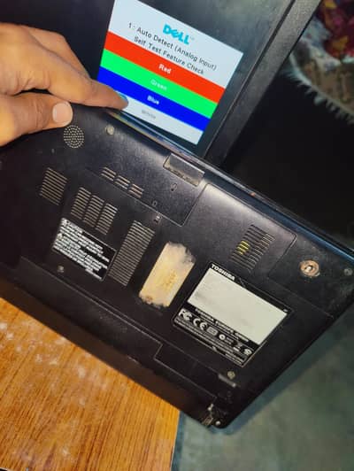 Toshiba laptop    fix price