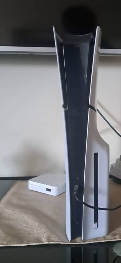 PS5 Disc Edition - 1TB (SLightly used - Excellent condition)