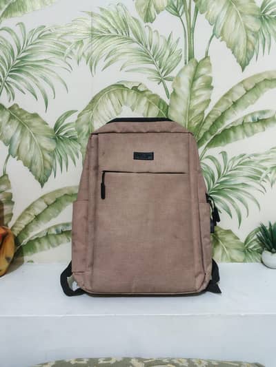 Impoted Laptop Bag . . . just like new