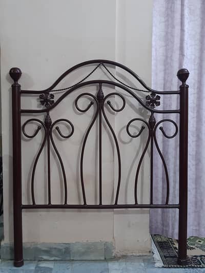 Heavy Iron Bed + Mattress