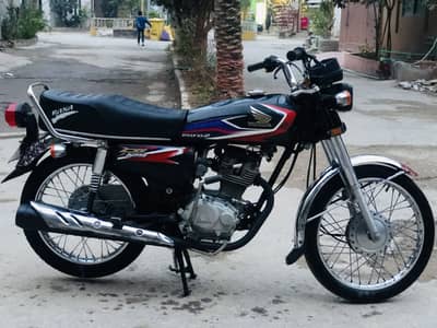 Honda CG-125 (Model 2016/17) Total Genuine Bike
