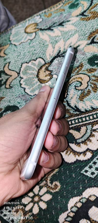 Iphone 8 pta approved 64gb urgent sale