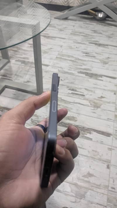 I phone 13 128 gb  03175916166