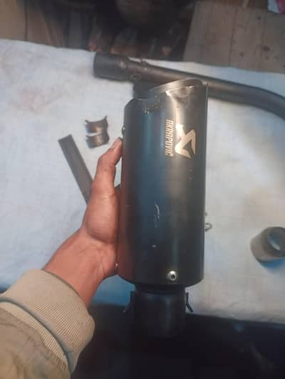AKRAPOVIC EXHAUST FOR SELL ONLY SERIOUS PEOPLE CONTACT