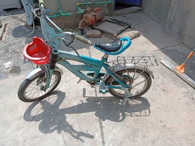 16 no cycle 7 se 8 sal k bachy k liye he contact 03319600786