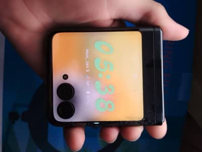 Moto Razr Plus 2023 8/256 8+Gen1  9/10 Non Pta Lock Only Mobile Exchng