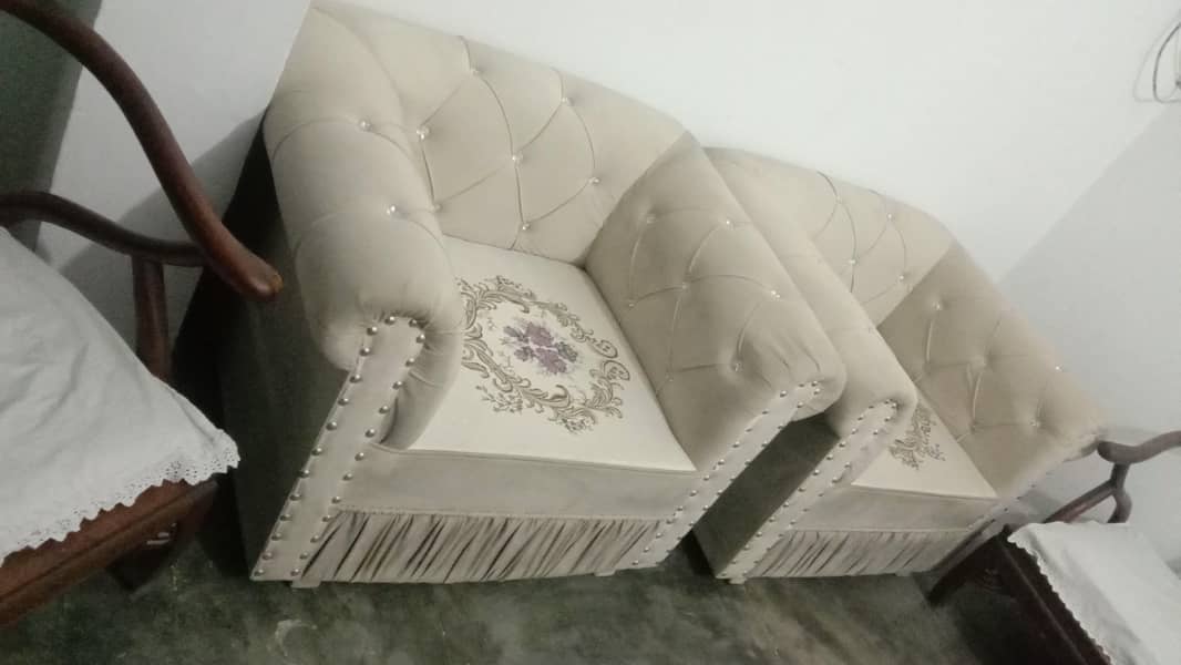 Sofa Set With Table 0