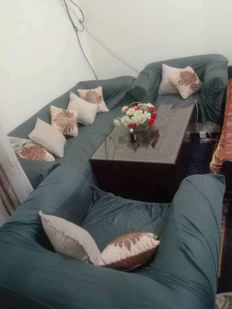 Sofa Set With Table 3