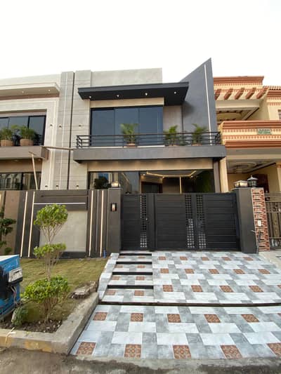 5 Marla Quality Construction House Available For Sale In B Block Citi Housing.