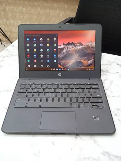 HP Chromebook  4 GB Ram  16 GB SSD   Chrome OS  4GB Ram  16GB SSD