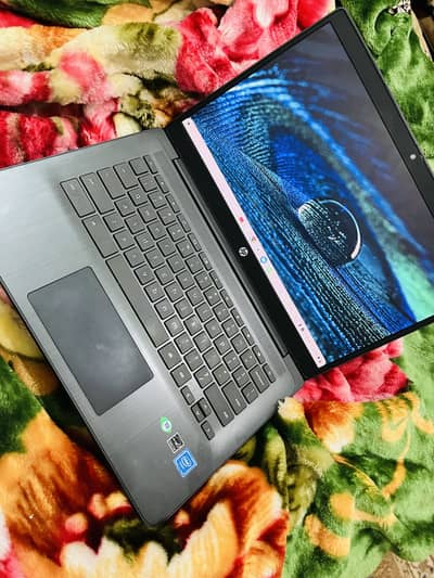 Chorme book 10/10 For call center and office work