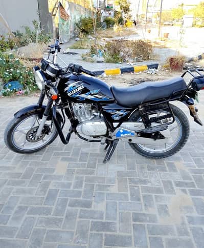 Suzuki GS 150 SE