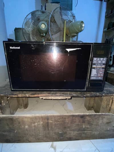 Microwave oven / national microwave oven original 10/10 working