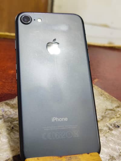 iPhone 7 128GB Bettry Health