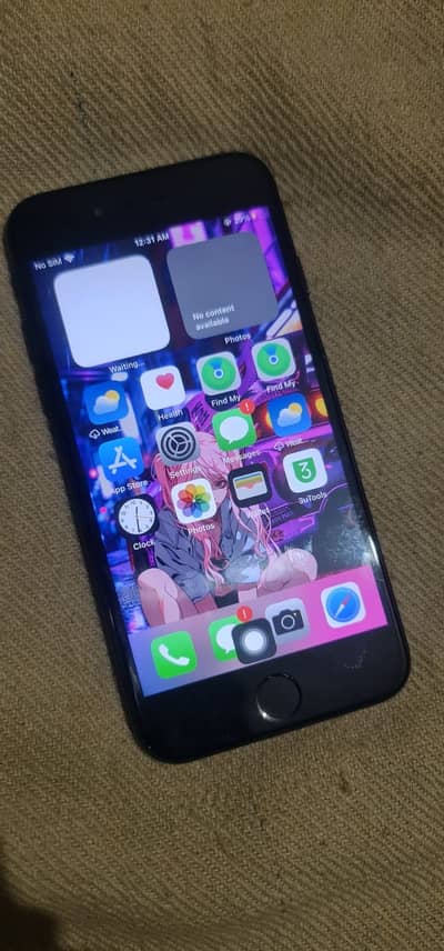 Iphone 7 32 gb bipass  no foalt finger okkey  har cheez okkey