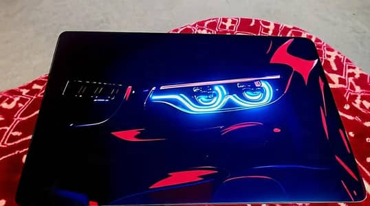 Model HP condition 10/10. With original charger.