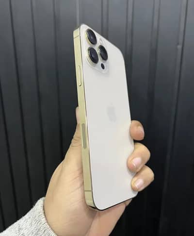 I phone 13 pro Max PTA approvd O3O8_29_16_232 my WhatsApp number