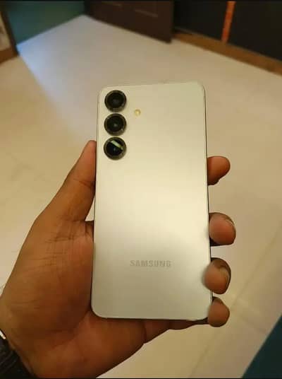 Galaxy S25 12/128GB Factory Unlock Non PTA