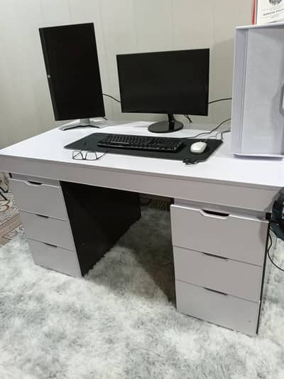 brand new full size table