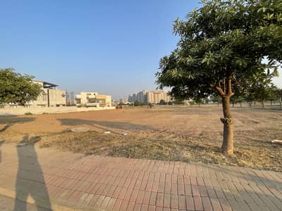 1 Kanal Solid Land Builder Location Plot For Sale