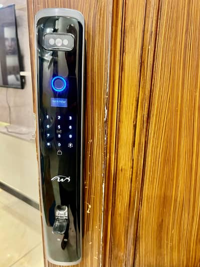 One bedroom luxury apartment in park tower f10 available on daily and weekly basis