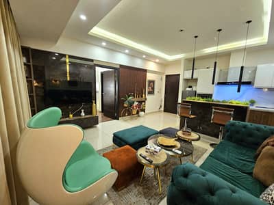 One bedroom fully luxury apartment available on daily and weekly basis