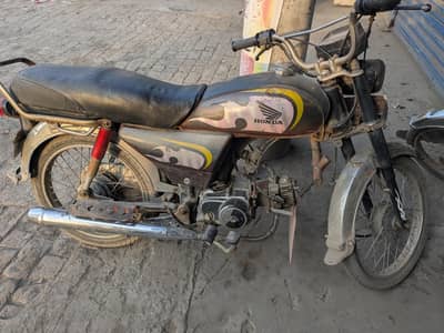 Honda saventy 70cc