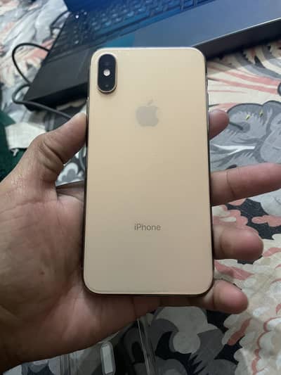 iPhone xs waterpack 10/10 64 gb bypass tha update ho gaya