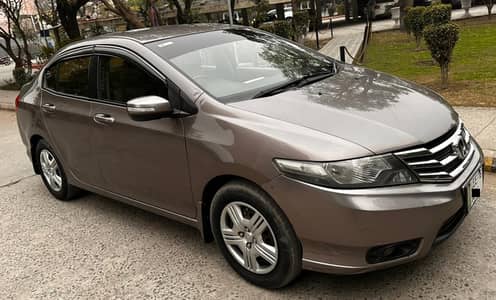 Honda City 2015 1.3 i-VTEC Prosmatec. Bomper to Bomper original.