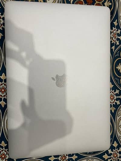 Macbook Pro 2019 , i7